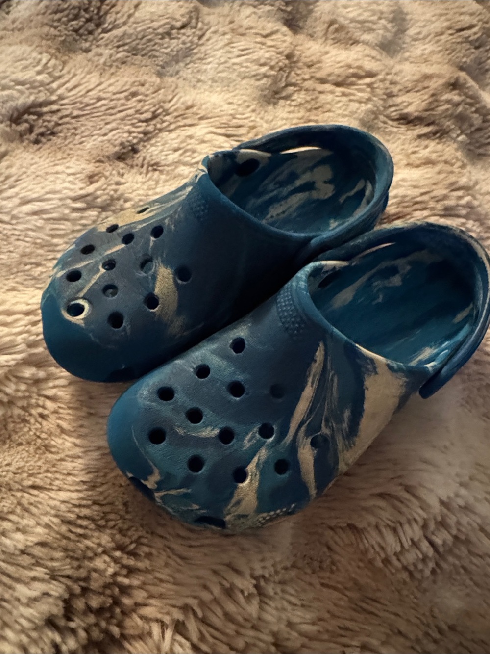 Kids Blue Marble Slip-On Crocs